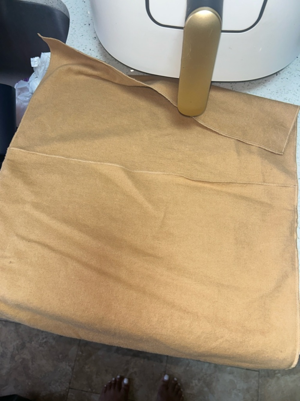 Louis Vuitton Tan Suede Dust Cover with Centered LV - Picture 2 of 2
